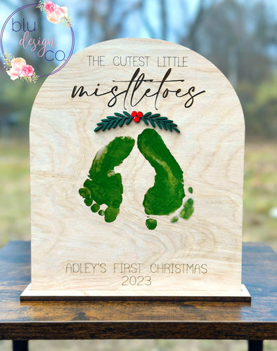 DIY Custom Footprint Mistletoe Sign