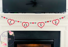 Load image into Gallery viewer, Wooden Heart Banner