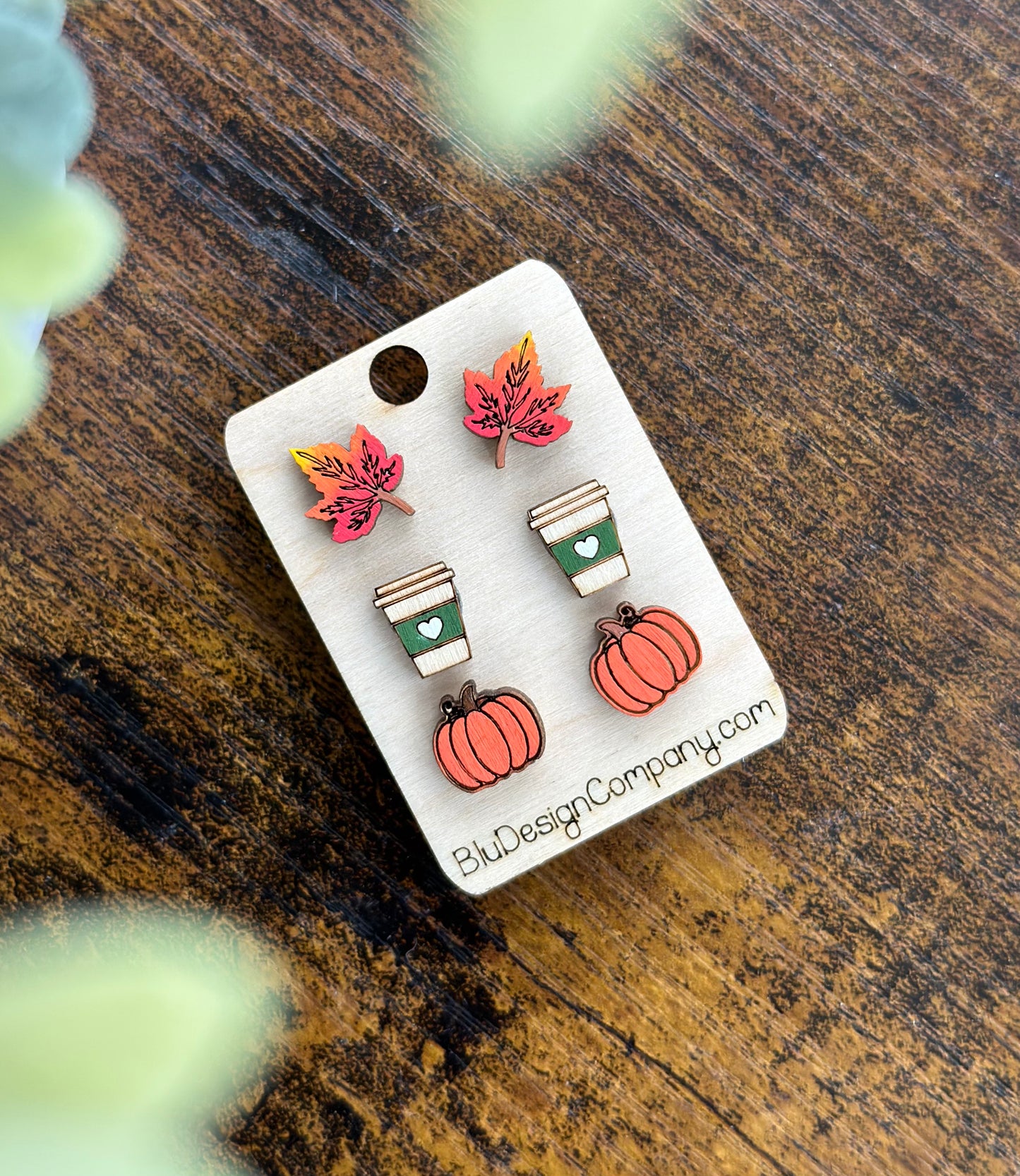 Fall Wood Painted Stud Set