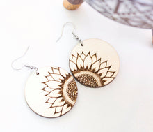 Load image into Gallery viewer, Wooden Sunflower Earrings